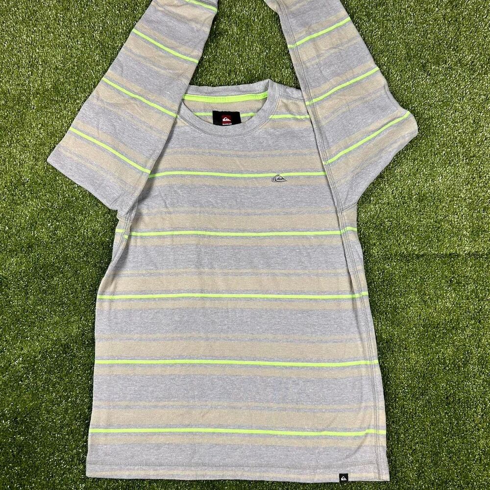 Quiksilver Men's multi T-shirt